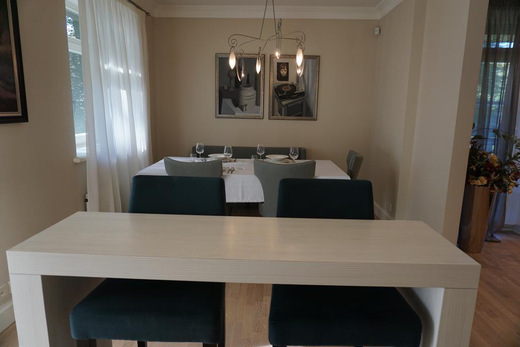 Wooden Villa Apartments Jūrkalne Eksteriør bilde
